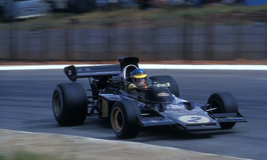 Legendarna kombinacija crno-zlatni JPS i Ronnie Peterson